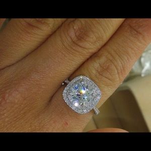 New Style Cushion Cut Ring For Women